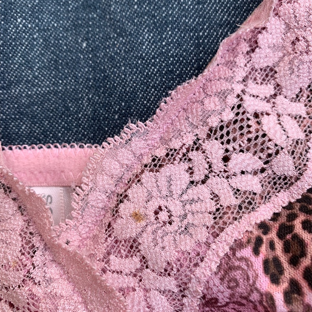 Lingerie - Picture 5 of 9